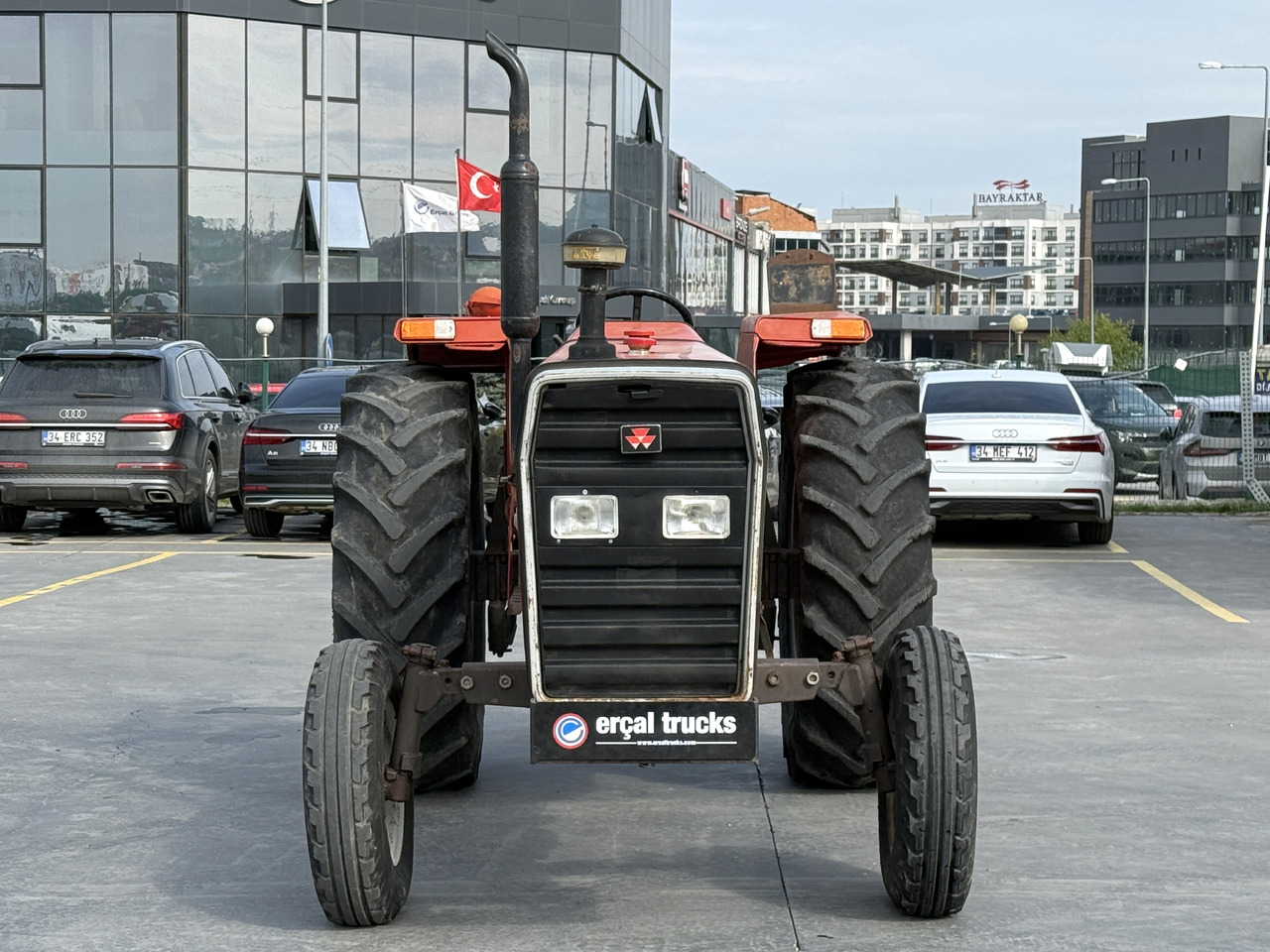 MASSEY FERGUSON 1996 MASSEY FERGUSON 285 S/ TRACTOR - جرار: صورة 2 MASSEY FERGUSON 1996 MASSEY FERGUSON 285 S/ TRACTOR - جرار: صورة 2