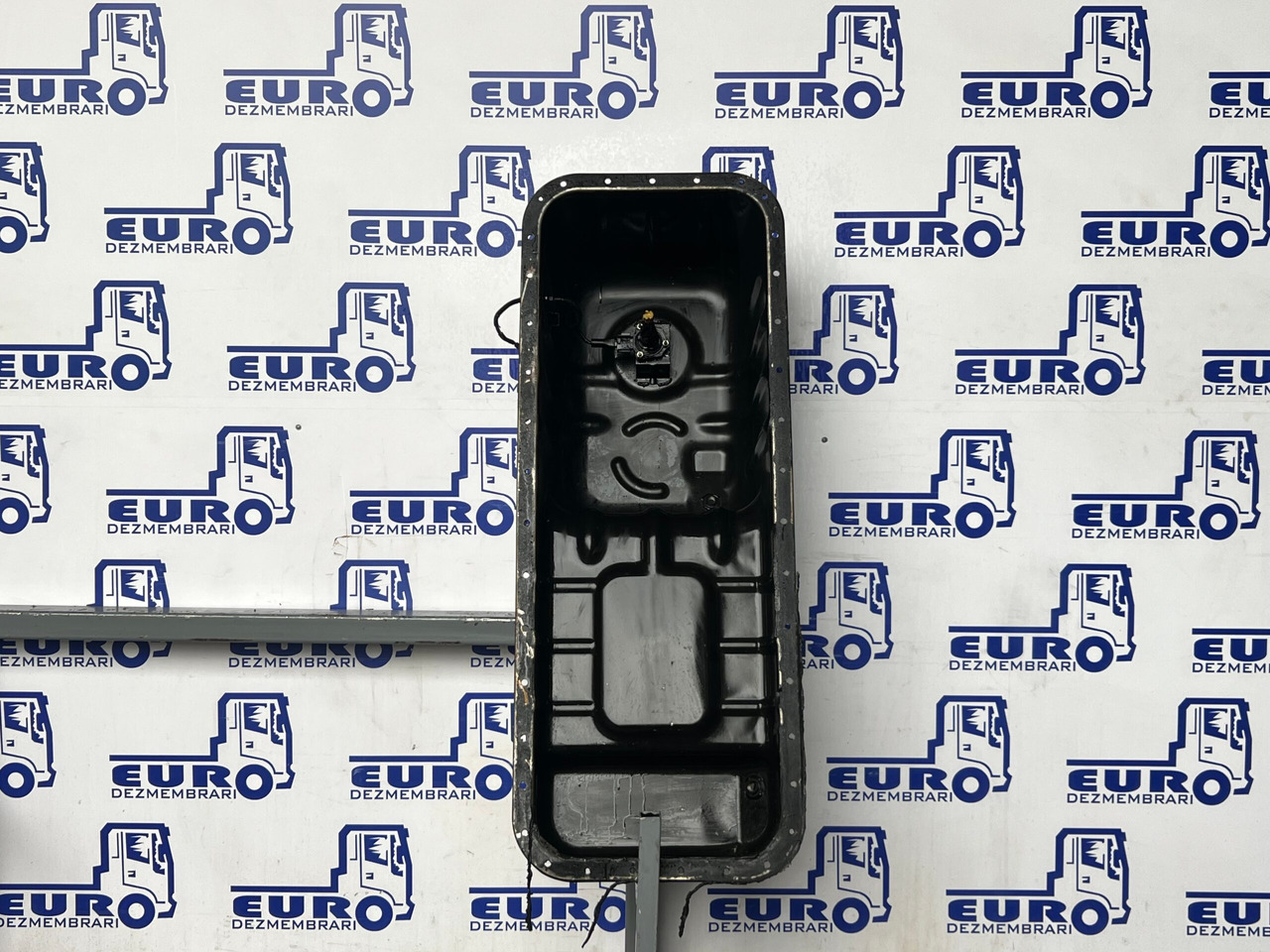 BAIE ULEI FORD CARGO F-MAX FHR6 GC466675CA - حوض الزيت - شاحنة: صورة 2 BAIE ULEI FORD CARGO F-MAX FHR6 GC466675CA - حوض الزيت - شاحنة: صورة 2