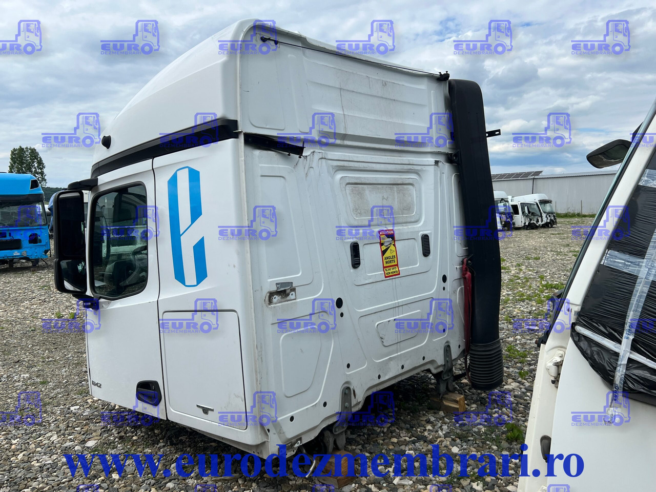 CABINA STREAMSPACE 2.5 MERCEDES ACTROS MP4 - كابينة - شاحنة: صورة 5 CABINA STREAMSPACE 2.5 MERCEDES ACTROS MP4 - كابينة - شاحنة: صورة 5