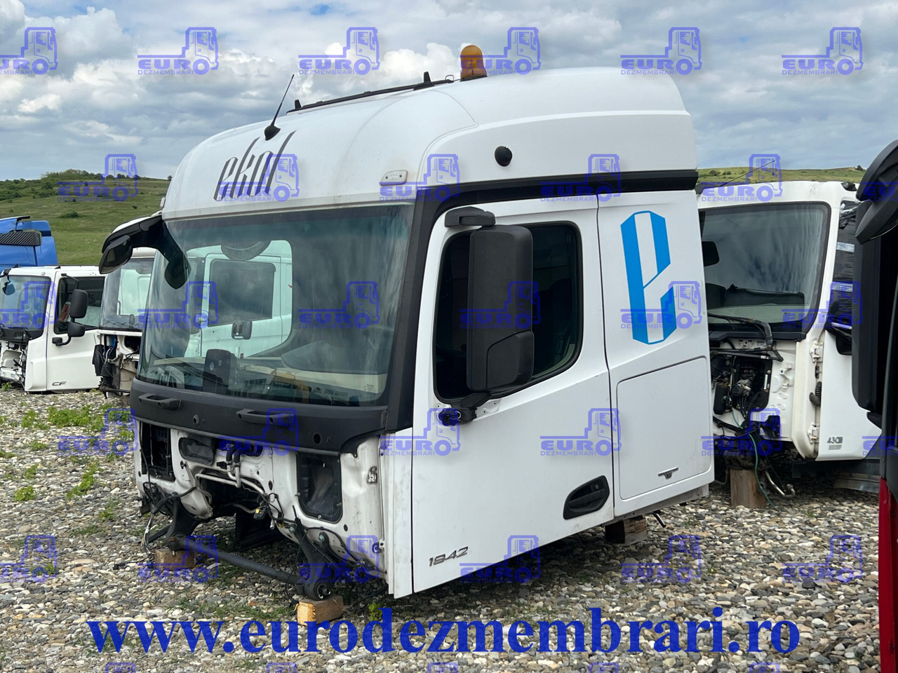 CABINA STREAMSPACE 2.5 MERCEDES ACTROS MP4 - كابينة - شاحنة: صورة 2 CABINA STREAMSPACE 2.5 MERCEDES ACTROS MP4 - كابينة - شاحنة: صورة 2
