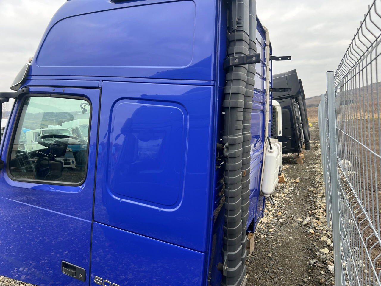 CABINA VOLVO FH13 GLOBETROTTER L2H3 - كابينة - شاحنة: صورة 5 CABINA VOLVO FH13 GLOBETROTTER L2H3 - كابينة - شاحنة: صورة 5