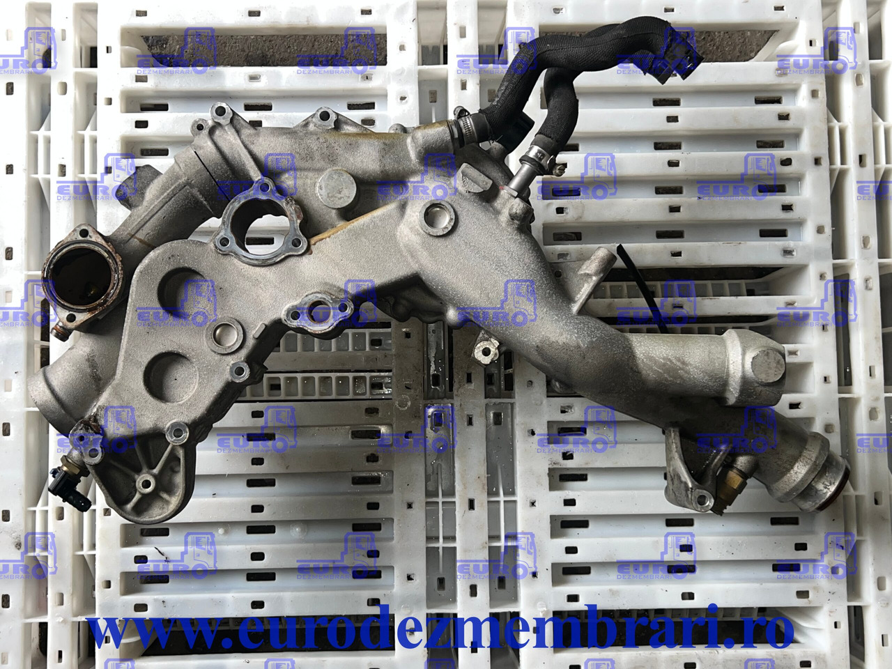 CARCASA POMPA APA MAN TGX D3876 51.06500.7130, 51.06330.5095, 51.06330.3069, 51.06302.3609 - مضخة المبرد - شاحنة: صورة 2 CARCASA POMPA APA MAN TGX D3876 51.06500.7130, 51.06330.5095, 51.06330.3069, 51.06302.3609 - مضخة المبرد - شاحنة: صورة 2