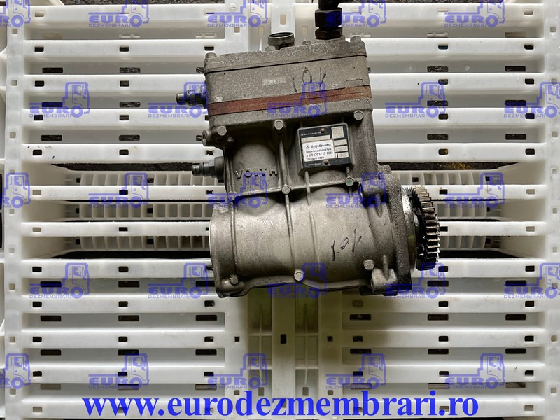 COMPRESOR AER MERCEDES ACTROS MP4 OM470LA A4701303715, A4701302015 - كابح هوائي - شاحنة: صورة 1 COMPRESOR AER MERCEDES ACTROS MP4 OM470LA A4701303715, A4701302015 - كابح هوائي - شاحنة: صورة 1