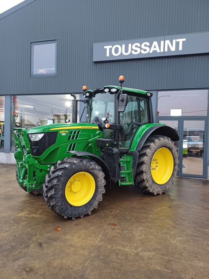 John Deere 6130m - جرار: صورة 1 John Deere 6130m - جرار: صورة 1