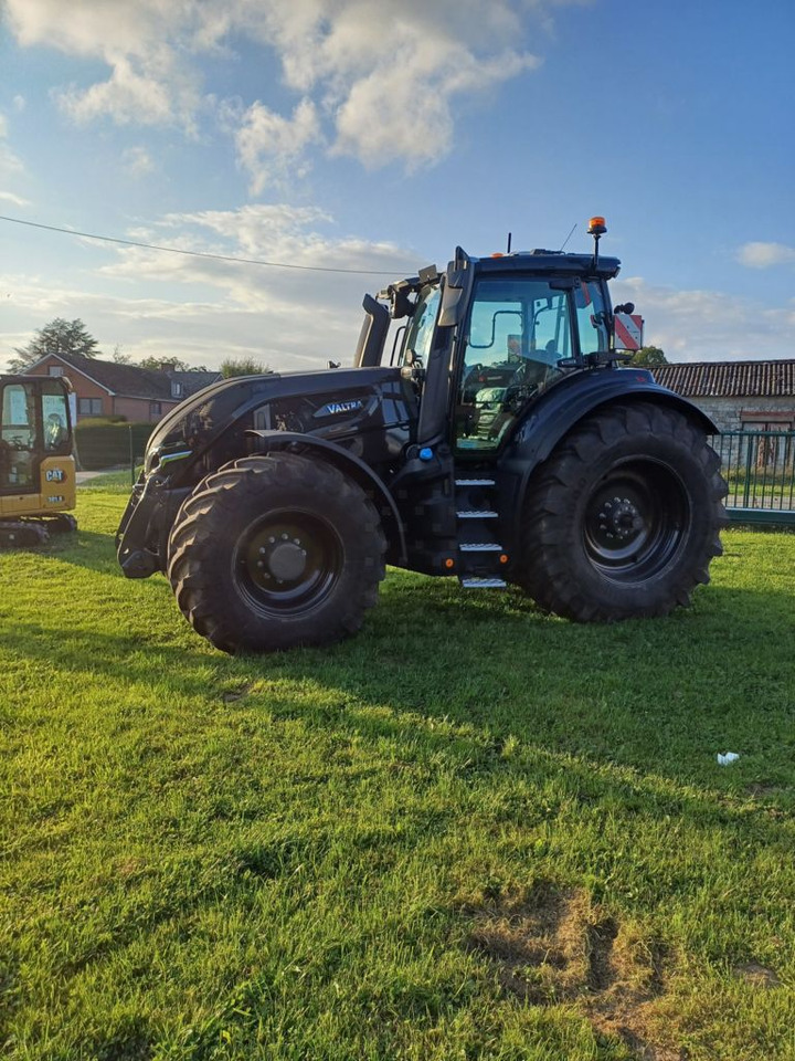 Valtra Q245 - جرار: صورة 4 Valtra Q245 - جرار: صورة 4