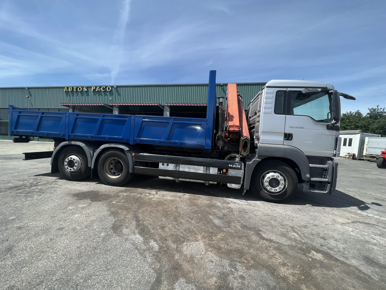 CAMION GRUA Y BASCULANTE MAN 26320 - شاحنة قلاب, شاحنة كرين: صورة 5 CAMION GRUA Y BASCULANTE MAN 26320 - شاحنة قلاب, شاحنة كرين: صورة 5