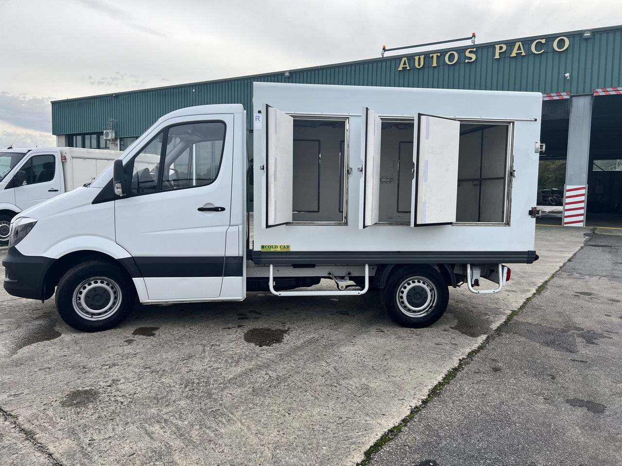 CAMION HELADERO 3.5T MERCEDES SPRINTER - شاحنة مُبرّدة للتوصيل: صورة 4 CAMION HELADERO 3.5T MERCEDES SPRINTER - شاحنة مُبرّدة للتوصيل: صورة 4