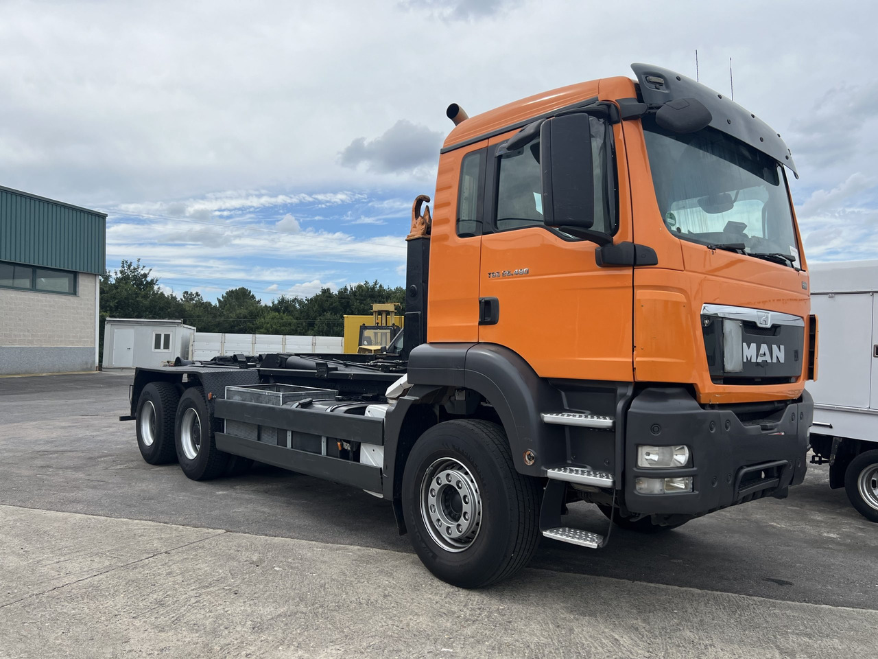 CAMIONN MULTILIF 6X4 MAN 26480 - شاحنة ذات خطاف: صورة 2 CAMIONN MULTILIF 6X4 MAN 26480 - شاحنة ذات خطاف: صورة 2