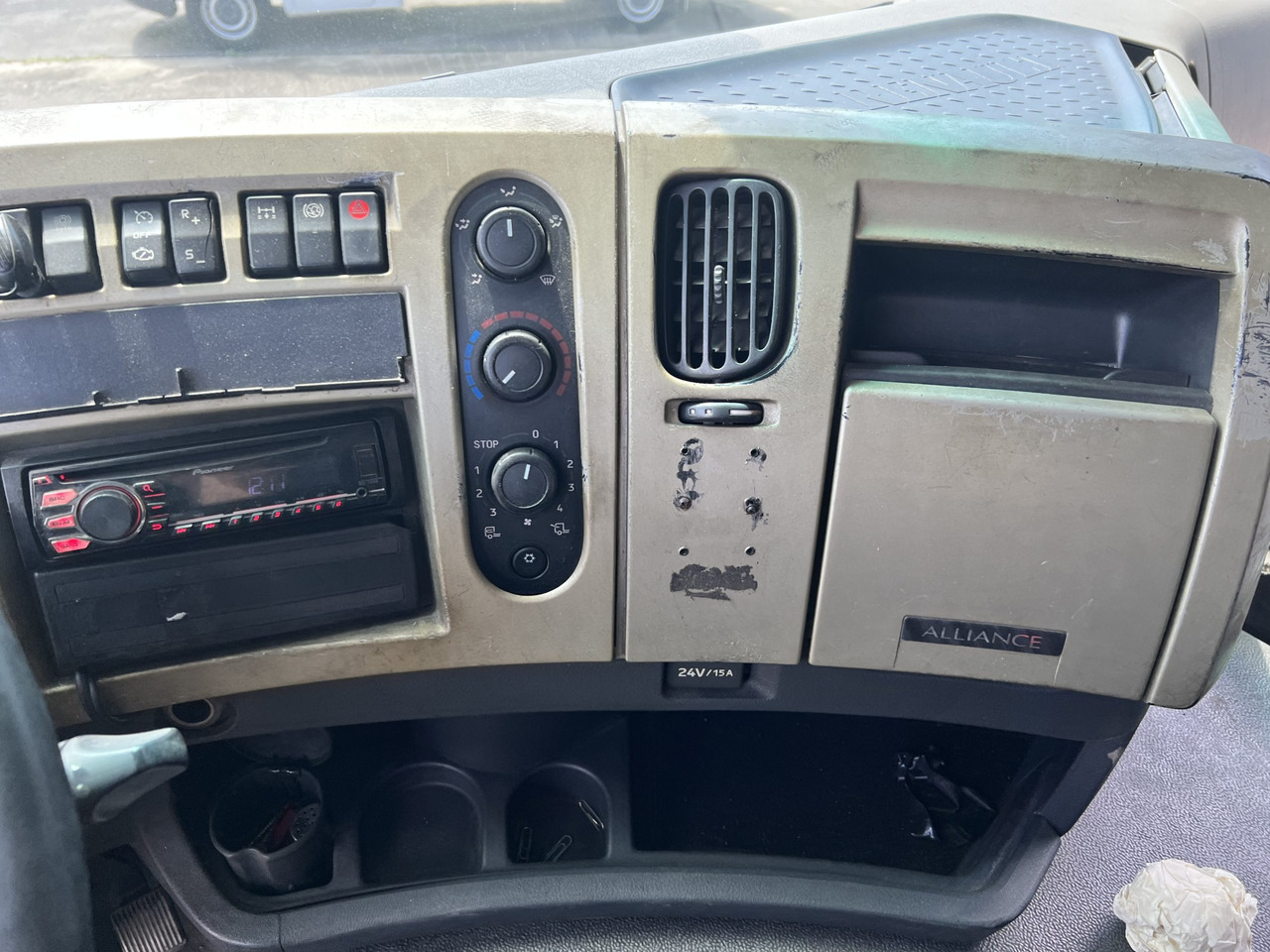 شاحنة ستارة RENAULT 450 CON UNA TAULINER: صورة 9