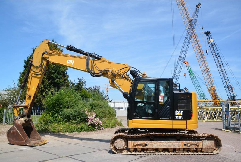 Cat 325 FL CR - حفار زحاف: صورة 1 Cat 325 FL CR - حفار زحاف: صورة 1
