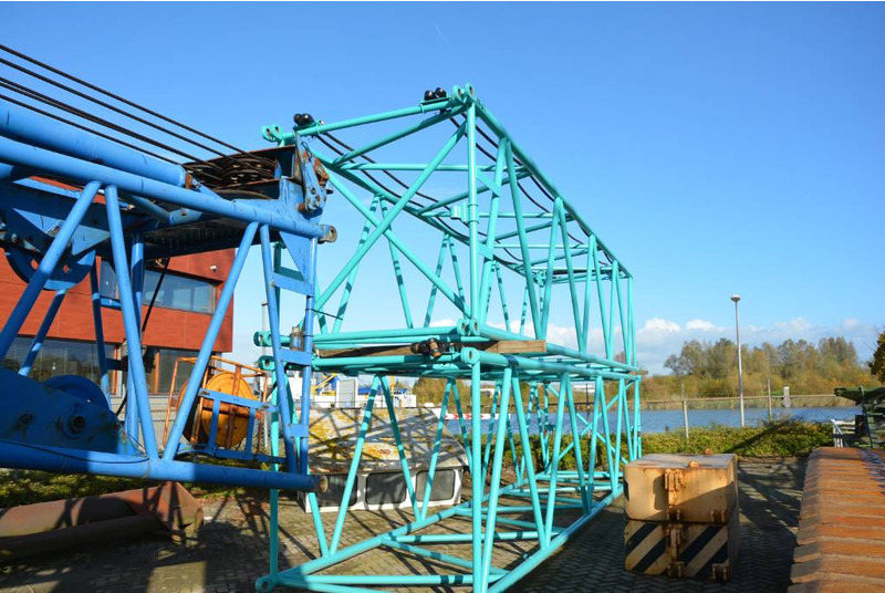 Kobelco CKE1800 CKE2000 Boom Sections - ونش كرين - آلات البناء: صورة 1 Kobelco CKE1800 CKE2000 Boom Sections - ونش كرين - آلات البناء: صورة 1