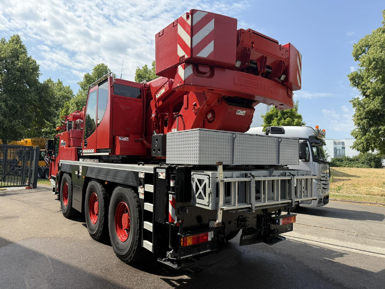 Liebherr LTM 1050-3.1 (20 - 084 132) - موبايل كرين: صورة 4 Liebherr LTM 1050-3.1 (20 - 084 132) - موبايل كرين: صورة 4