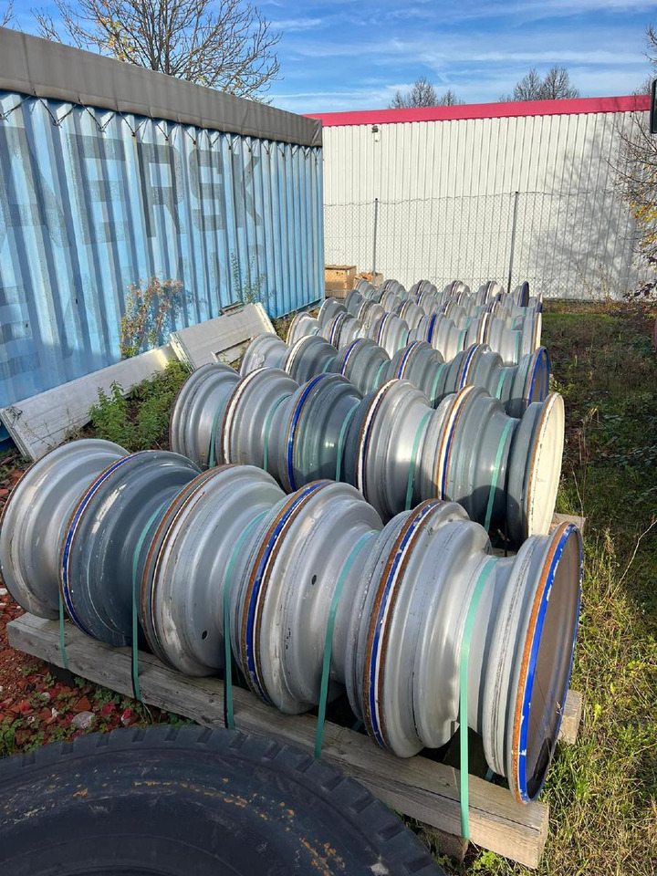 Liebherr Zubehör = Stahlfelgen für LTM Mobilkräne ab Baujahr 2016 - Typ 25-11.00/1,7 - موبايل كرين: صورة 3 Liebherr Zubehör = Stahlfelgen für LTM Mobilkräne ab Baujahr 2016 - Typ 25-11.00/1,7 - موبايل كرين: صورة 3