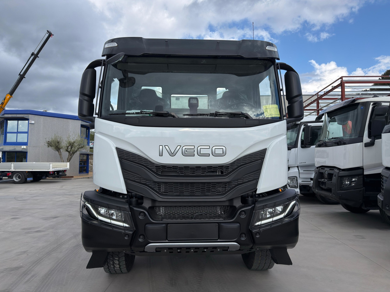 IVECO AD380T46 6x4 E6 (Chassis) - شاحنة هيكل كابينة: صورة 3 IVECO AD380T46 6x4 E6 (Chassis) - شاحنة هيكل كابينة: صورة 3