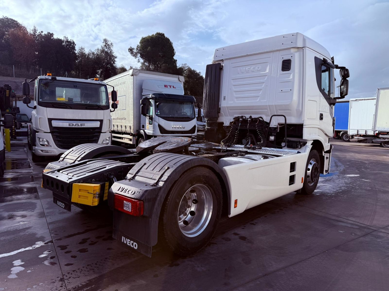 IVECO AS440 S TFP Stralis E6 (Tractor unit) - وحدة جر: صورة 3 IVECO AS440 S TFP Stralis E6 (Tractor unit) - وحدة جر: صورة 3