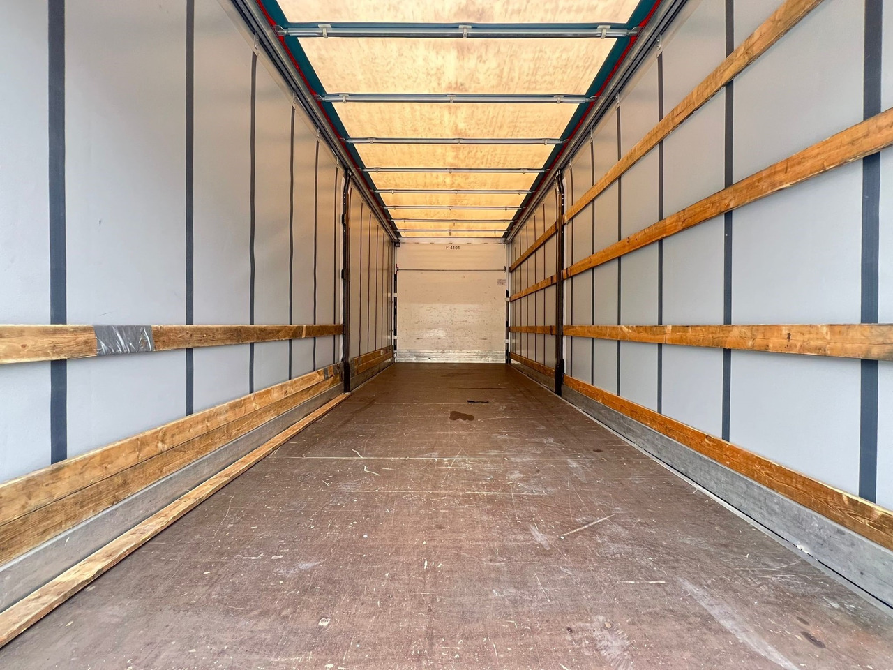 شاحنة ستارة MERCEDES BENZ 13.30L Atego E6 (Tauliner): صورة 10 شاحنة ستارة MERCEDES BENZ 13.30L Atego E6 (Tauliner): صورة 10