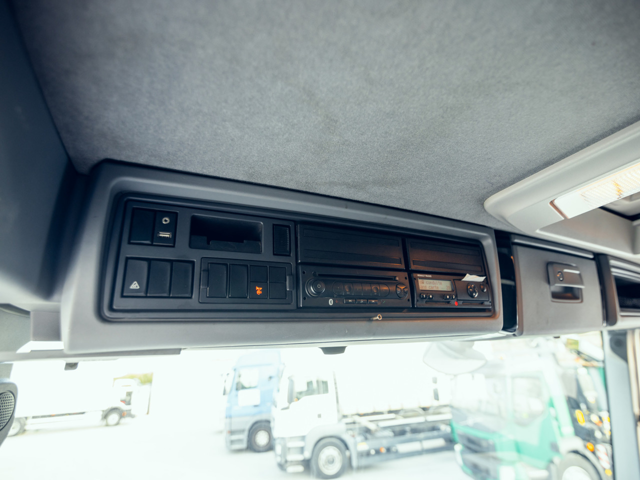 شاحنة هيكل كابينة RENAULT C460 E6 (Chassis): صورة 7 شاحنة هيكل كابينة RENAULT C460 E6 (Chassis): صورة 7