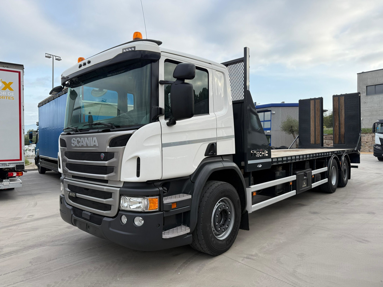 SCANIA P410 E6 (Machinery Carrier) - شاحنة نقل سيارات شاحنة: صورة 1 SCANIA P410 E6 (Machinery Carrier) - شاحنة نقل سيارات شاحنة: صورة 1