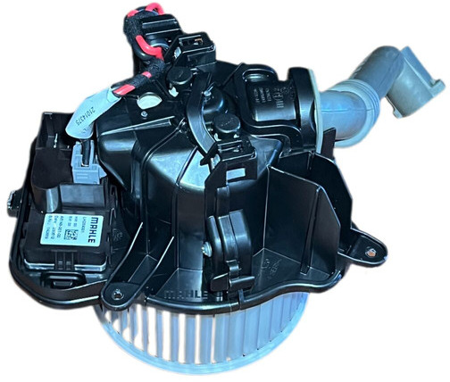 Volvo - مروحة مكيف: صورة 3 Volvo - مروحة مكيف: صورة 3