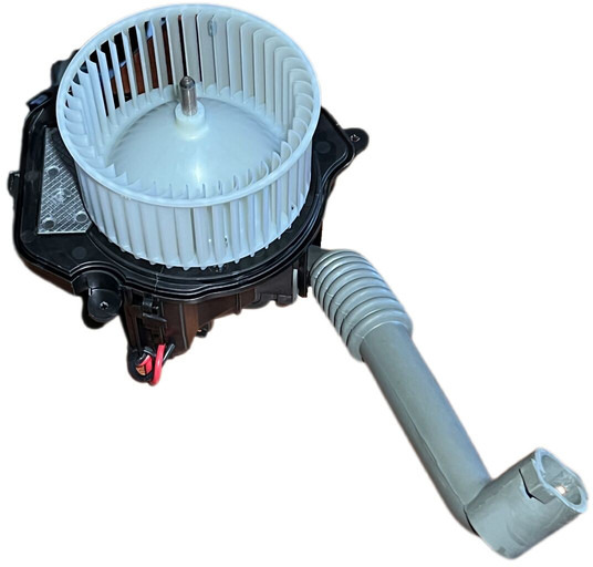 Volvo - مروحة مكيف: صورة 2 Volvo - مروحة مكيف: صورة 2