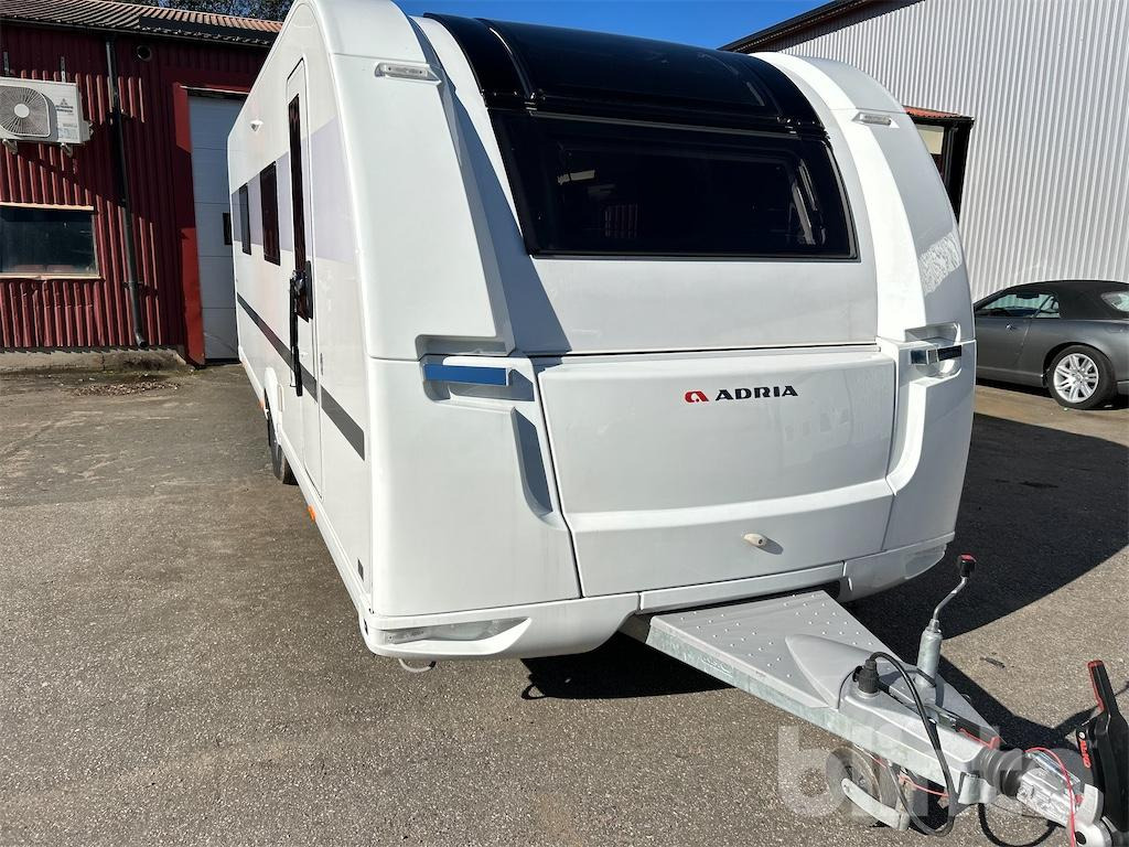 ADRIA Alpina 663HT - كرفان سحب: صورة 2 ADRIA Alpina 663HT - كرفان سحب: صورة 2