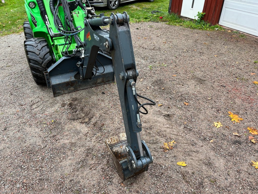 Avant 210 med 3 st skopor - حفارة: صورة 2 Avant 210 med 3 st skopor - حفارة: صورة 2