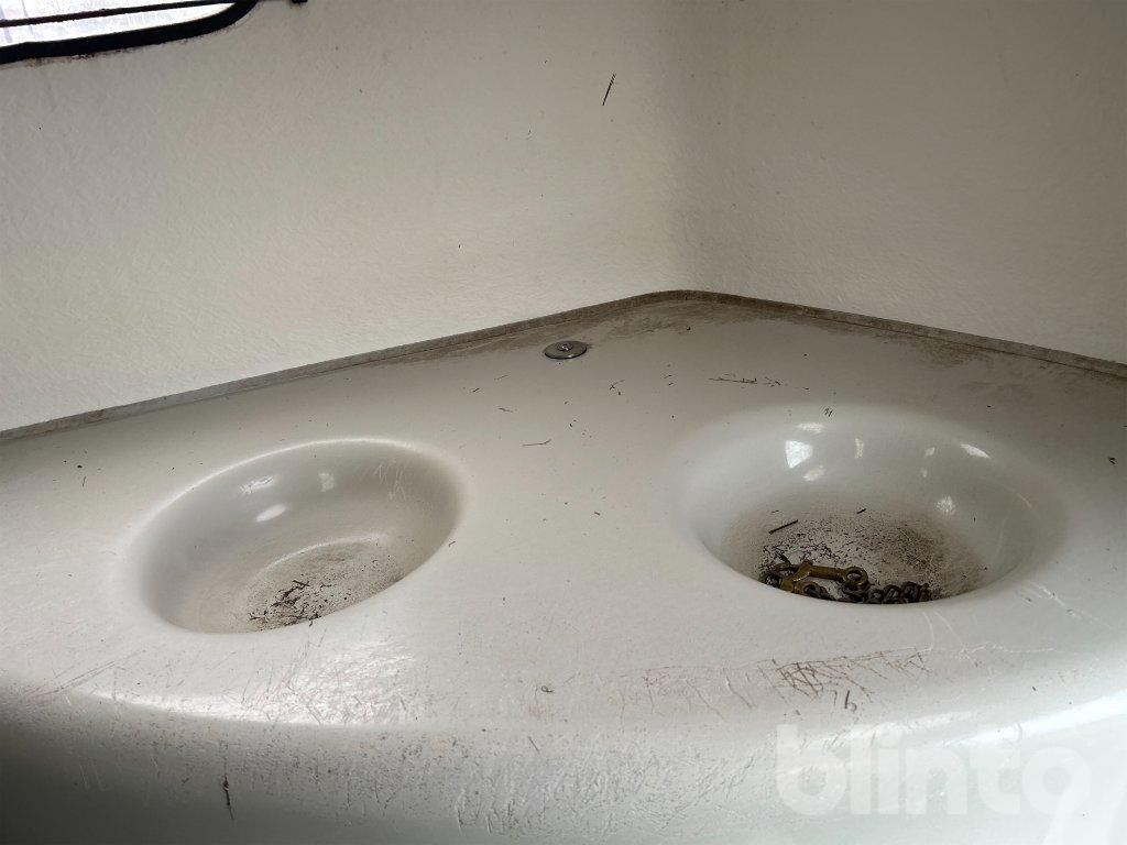 عربة نقل خيل CHEVAL LIBERTÉ: صورة 14