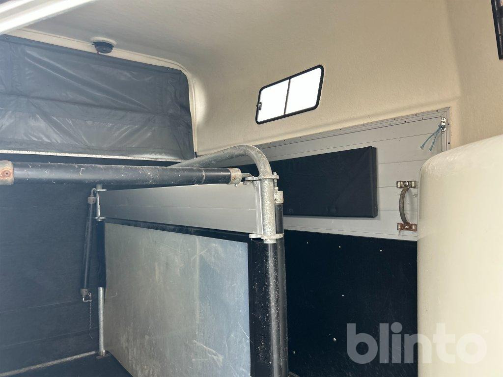 عربة نقل خيل CHEVAL LIBERTÉ: صورة 12