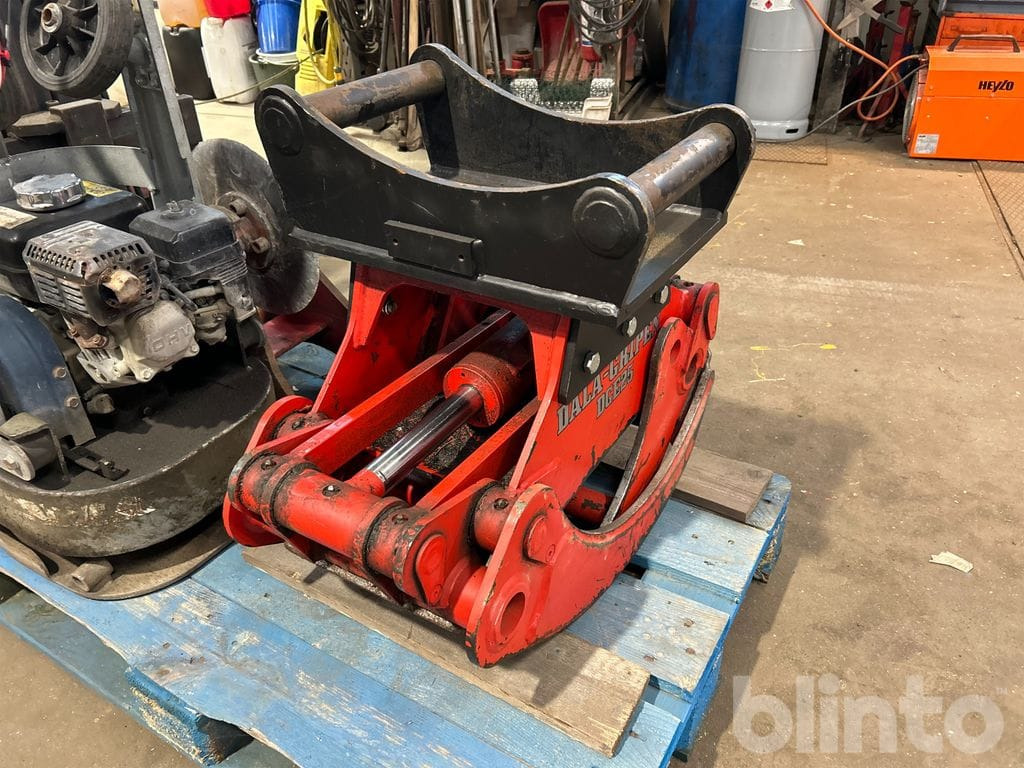 Dala-gripen DGE25 med S50 fäste - كُلَّاب: صورة 2 Dala-gripen DGE25 med S50 fäste - كُلَّاب: صورة 2