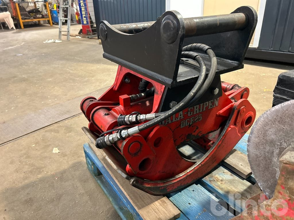 Dala-gripen DGE25 med S50 fäste - كُلَّاب: صورة 5 Dala-gripen DGE25 med S50 fäste - كُلَّاب: صورة 5
