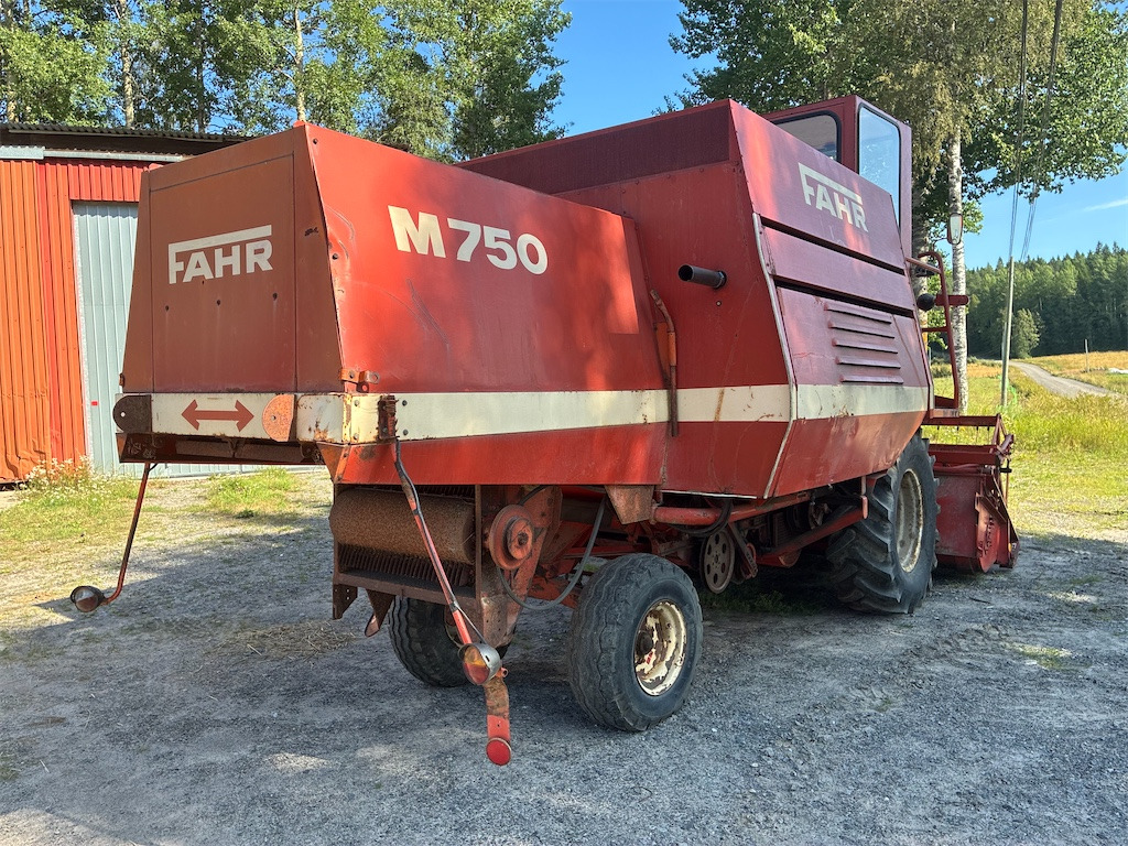 Deutz Fahr 750 - حصادة موحَّدة: صورة 5 Deutz Fahr 750 - حصادة موحَّدة: صورة 5