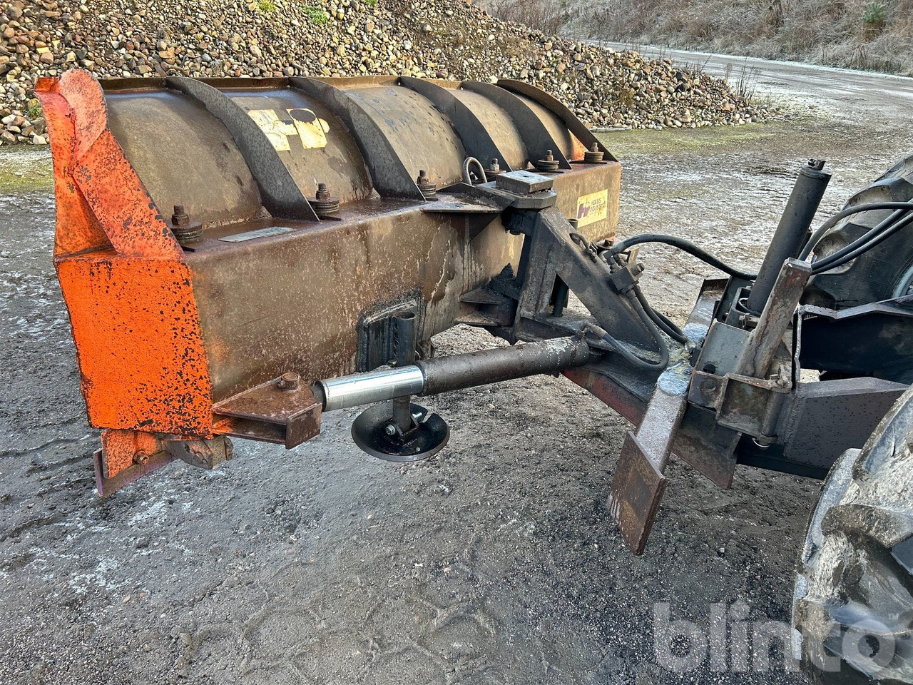 جرار FORD 6410 4WD: صورة 25