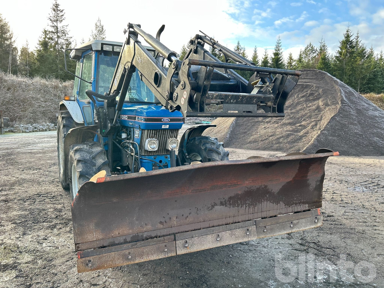 FORD 6410 4WD - جرار: صورة 2 FORD 6410 4WD - جرار: صورة 2