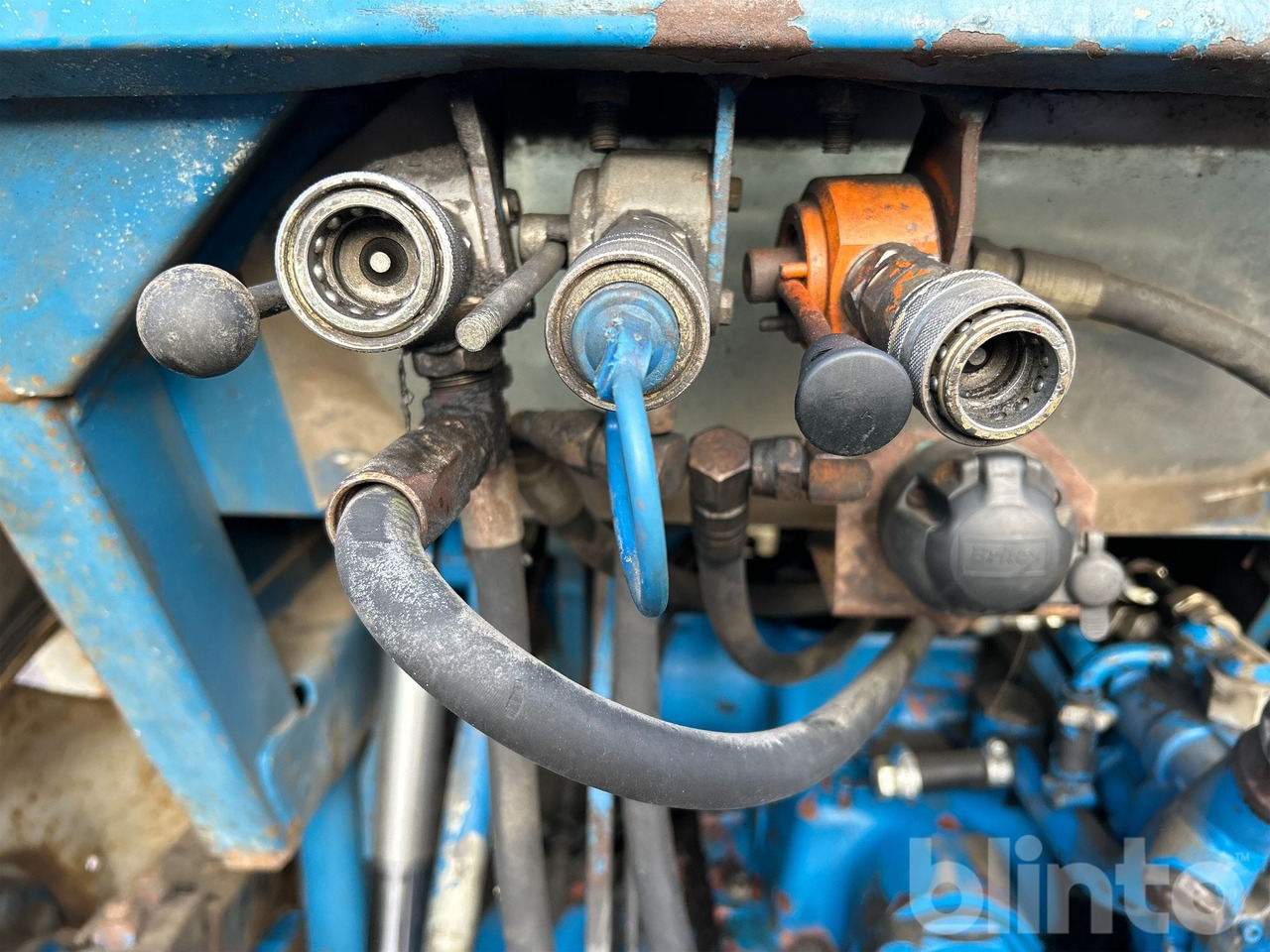 جرار FORD 6410 4WD: صورة 14