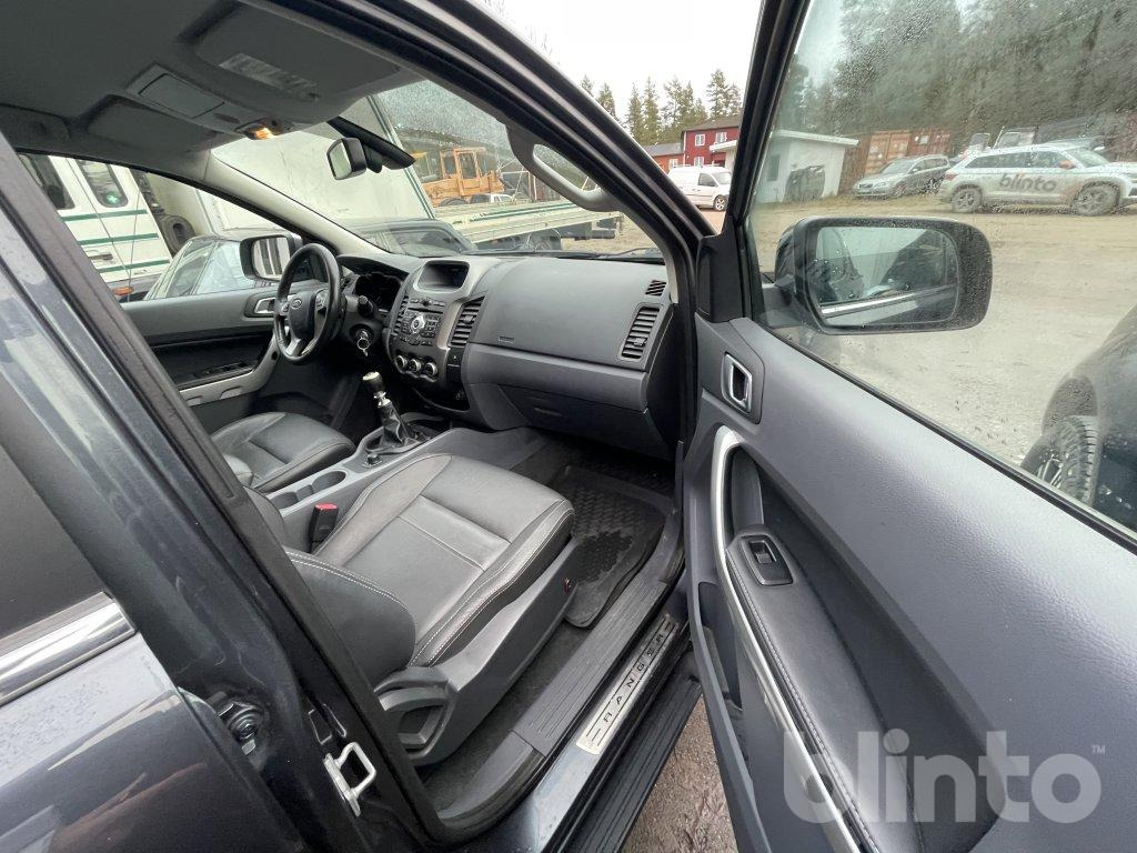 شاحنة البيك أب FORD Ranger 4WD: صورة 36