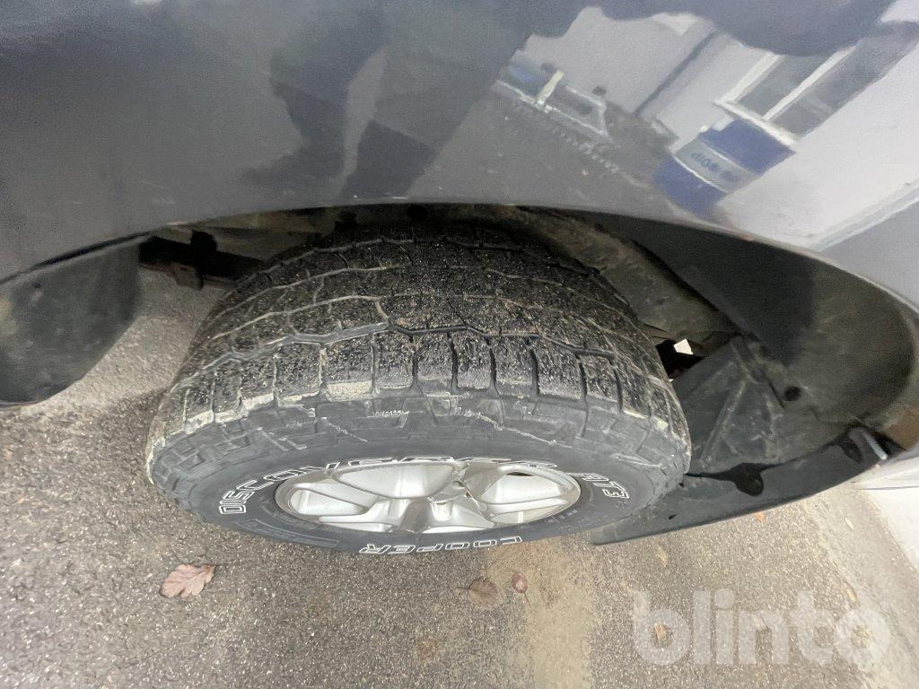 شاحنة البيك أب FORD Ranger 4WD: صورة 10