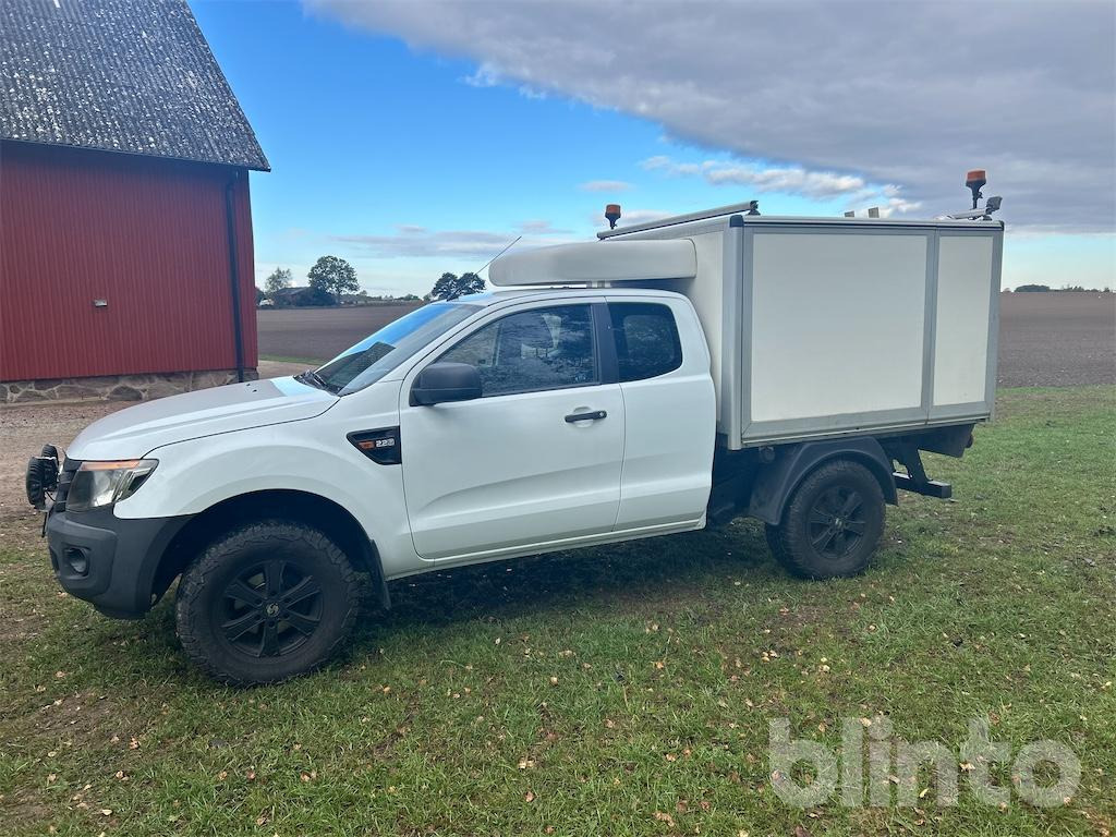FORD Ranger - شاحنة التوصيل: صورة 1 FORD Ranger - شاحنة التوصيل: صورة 1