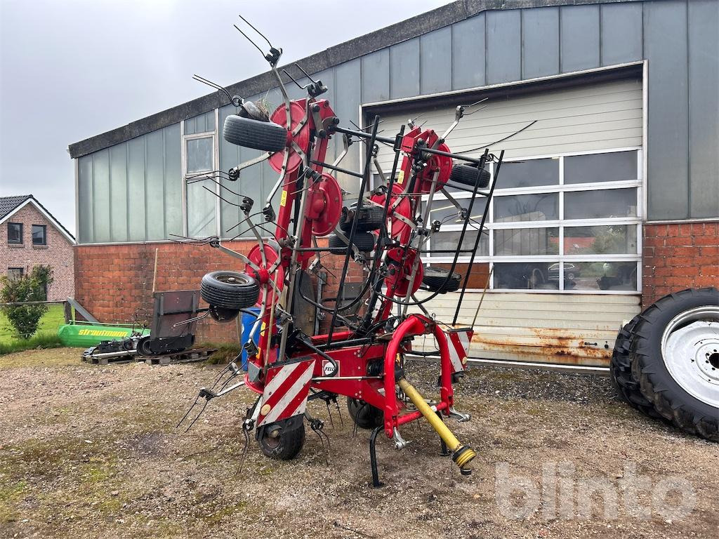 Fella TH 8608 D (2013) - آلة تيبيس العشب/ آلة جمع العشب: صورة 1 Fella TH 8608 D (2013) - آلة تيبيس العشب/ آلة جمع العشب: صورة 1