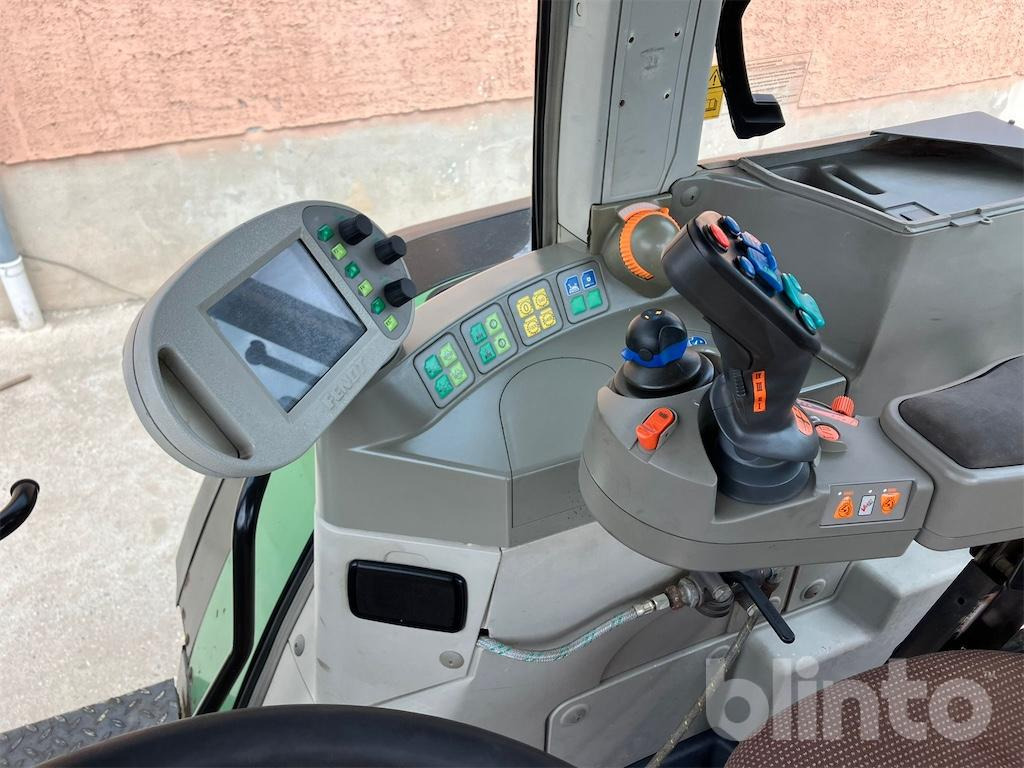 جرار Fendt 924 Vario TMS (2004): صورة 33 جرار Fendt 924 Vario TMS (2004): صورة 33