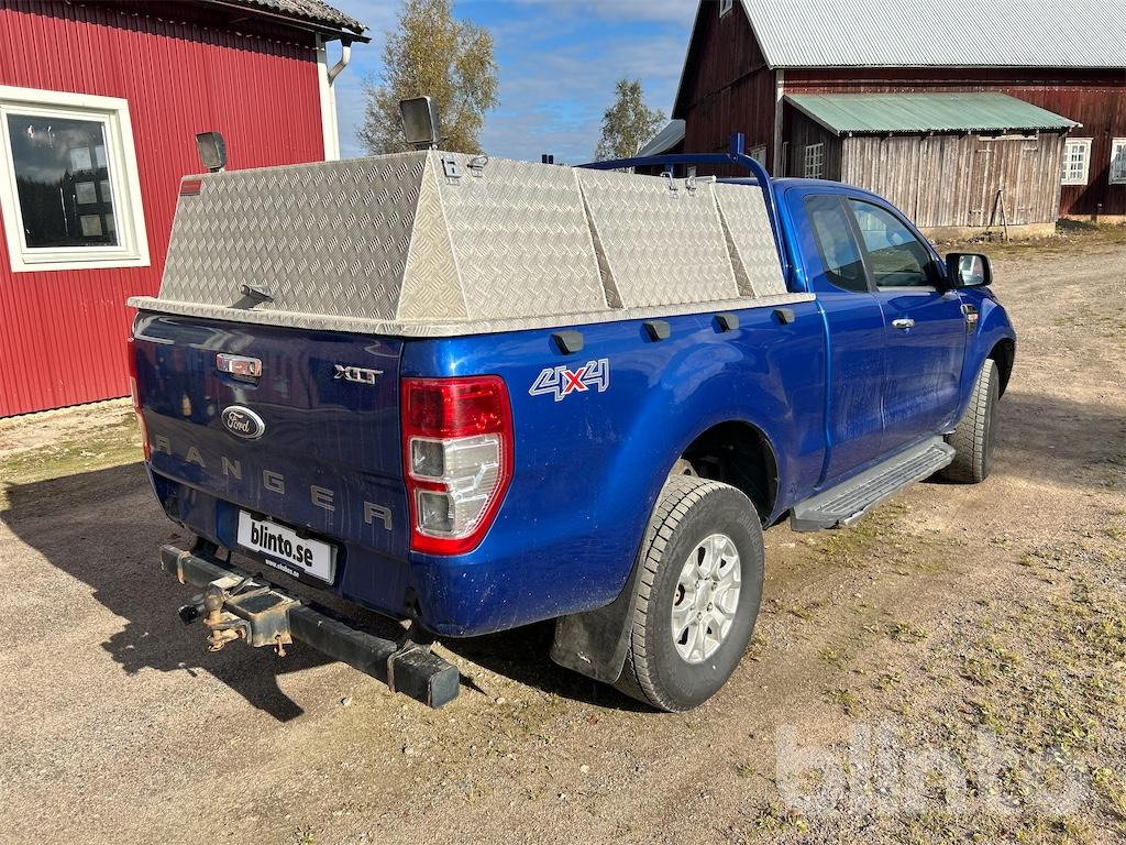 Ford Ranger SuperCab 2.2 TDCi 4x4 Manuell - شاحنة البيك أب: صورة 5 Ford Ranger SuperCab 2.2 TDCi 4x4 Manuell - شاحنة البيك أب: صورة 5
