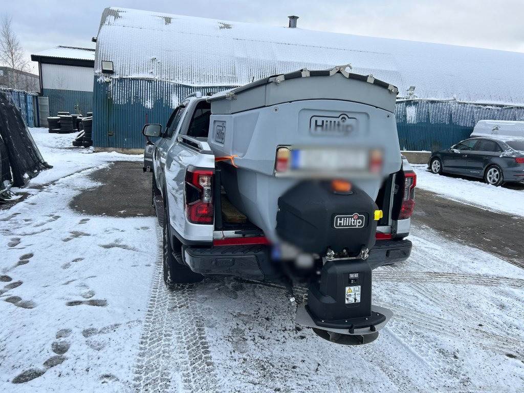 Ford Ranger med Plog och Spridare - شاحنة البيك أب: صورة 5 Ford Ranger med Plog och Spridare - شاحنة البيك أب: صورة 5