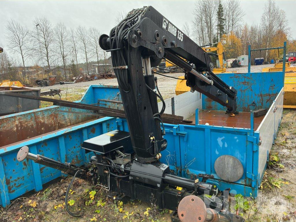 HIAB 135 - جسم الشاحنة المسطحة: صورة 2 HIAB 135 - جسم الشاحنة المسطحة: صورة 2