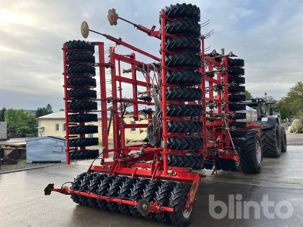 Horsch Sprinter 9 SW (2012) - آلة البذار متعددة الوظائف: صورة 1 Horsch Sprinter 9 SW (2012) - آلة البذار متعددة الوظائف: صورة 1