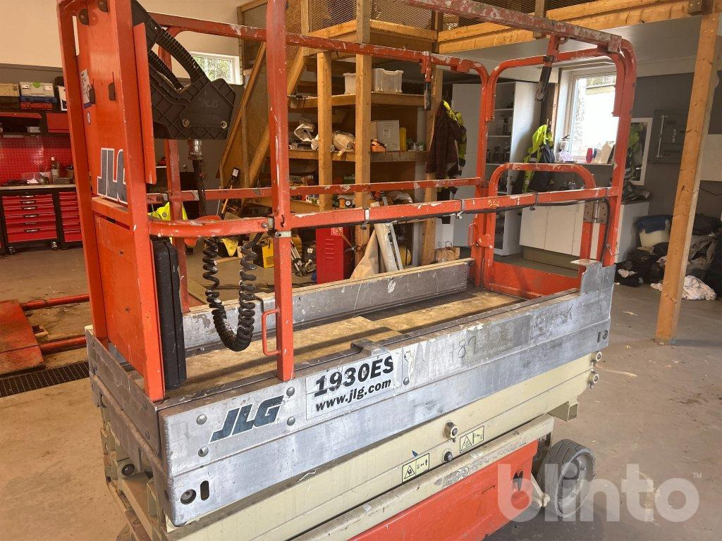 JLG 1930ES - رافعة هيدروليكية مقصية: صورة 2 JLG 1930ES - رافعة هيدروليكية مقصية: صورة 2