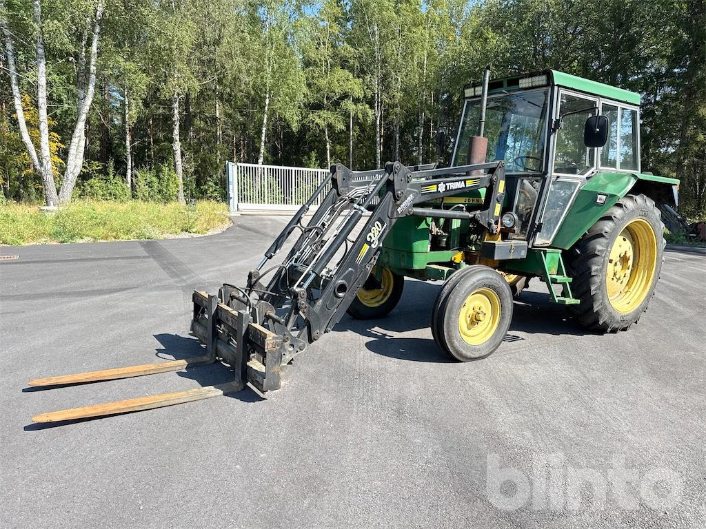 JOHN DEERE 2130 - جرار: صورة 1 JOHN DEERE 2130 - جرار: صورة 1