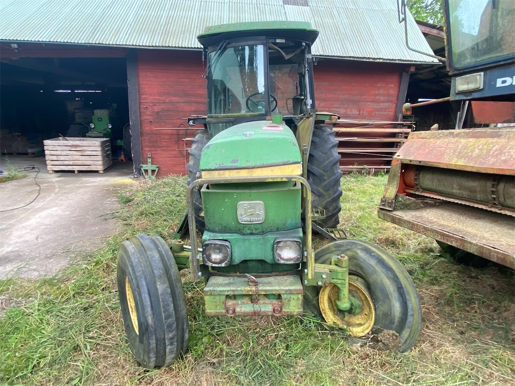JOHN DEERE 3040 HILO - جرار: صورة 2 JOHN DEERE 3040 HILO - جرار: صورة 2