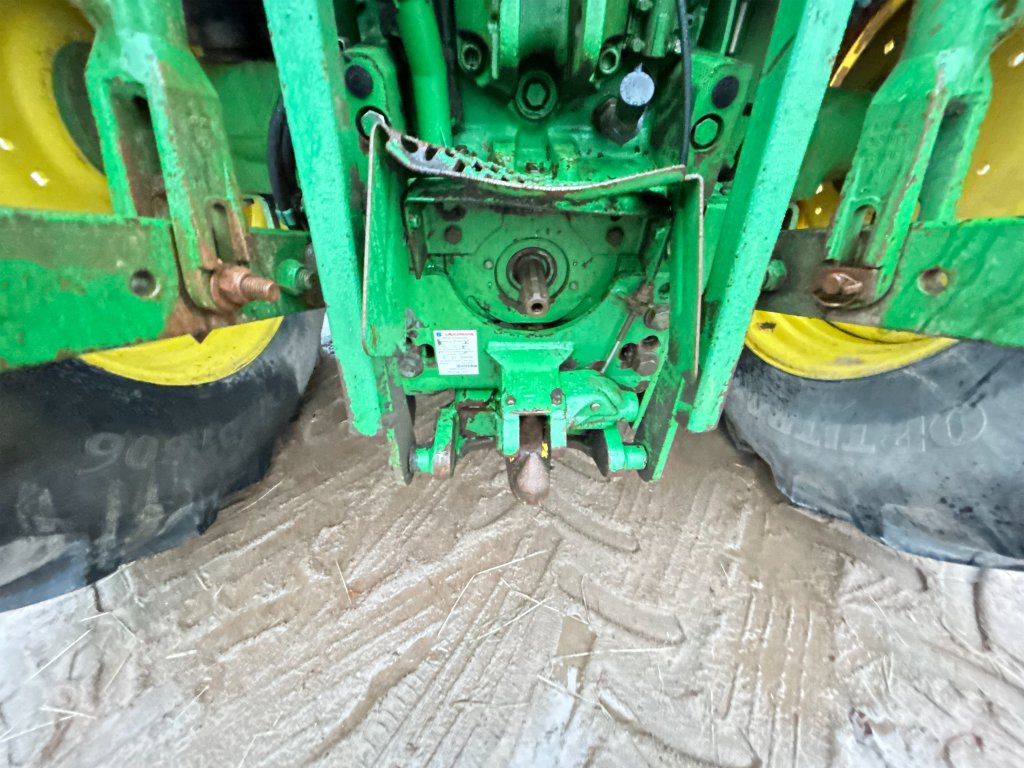 جرار JOHN DEERE 6320E: صورة 16 جرار JOHN DEERE 6320E: صورة 16
