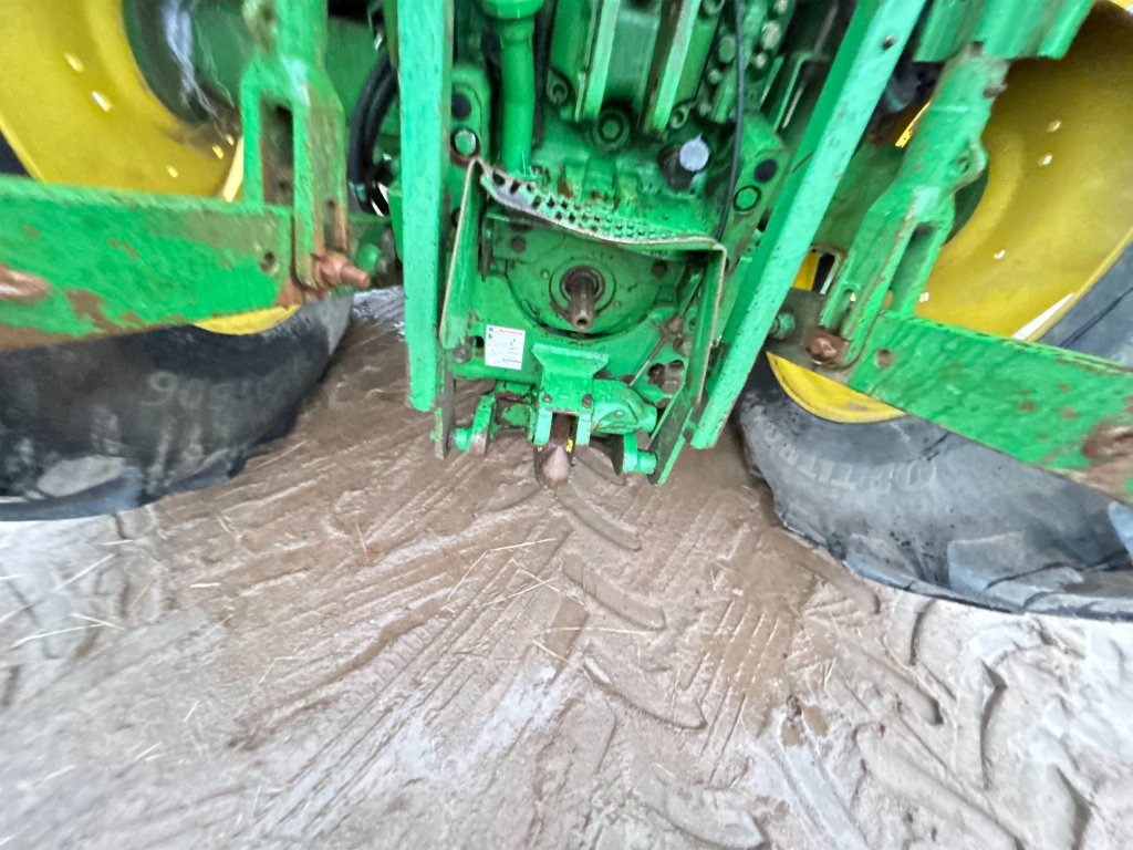 جرار JOHN DEERE 6320E: صورة 21 جرار JOHN DEERE 6320E: صورة 21