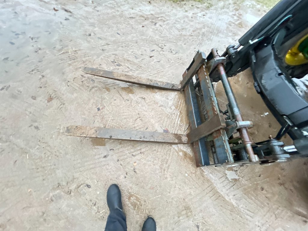 جرار JOHN DEERE 6320E: صورة 30 جرار JOHN DEERE 6320E: صورة 30