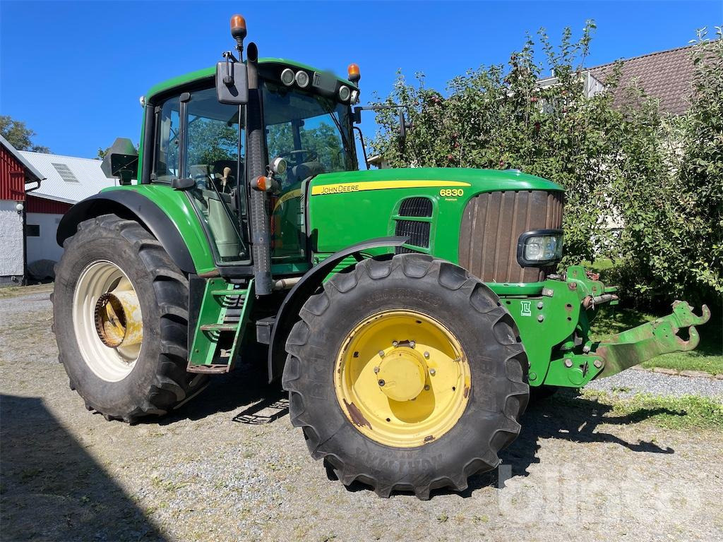 JOHN DEERE 6830 Premium - جرار: صورة 1 JOHN DEERE 6830 Premium - جرار: صورة 1